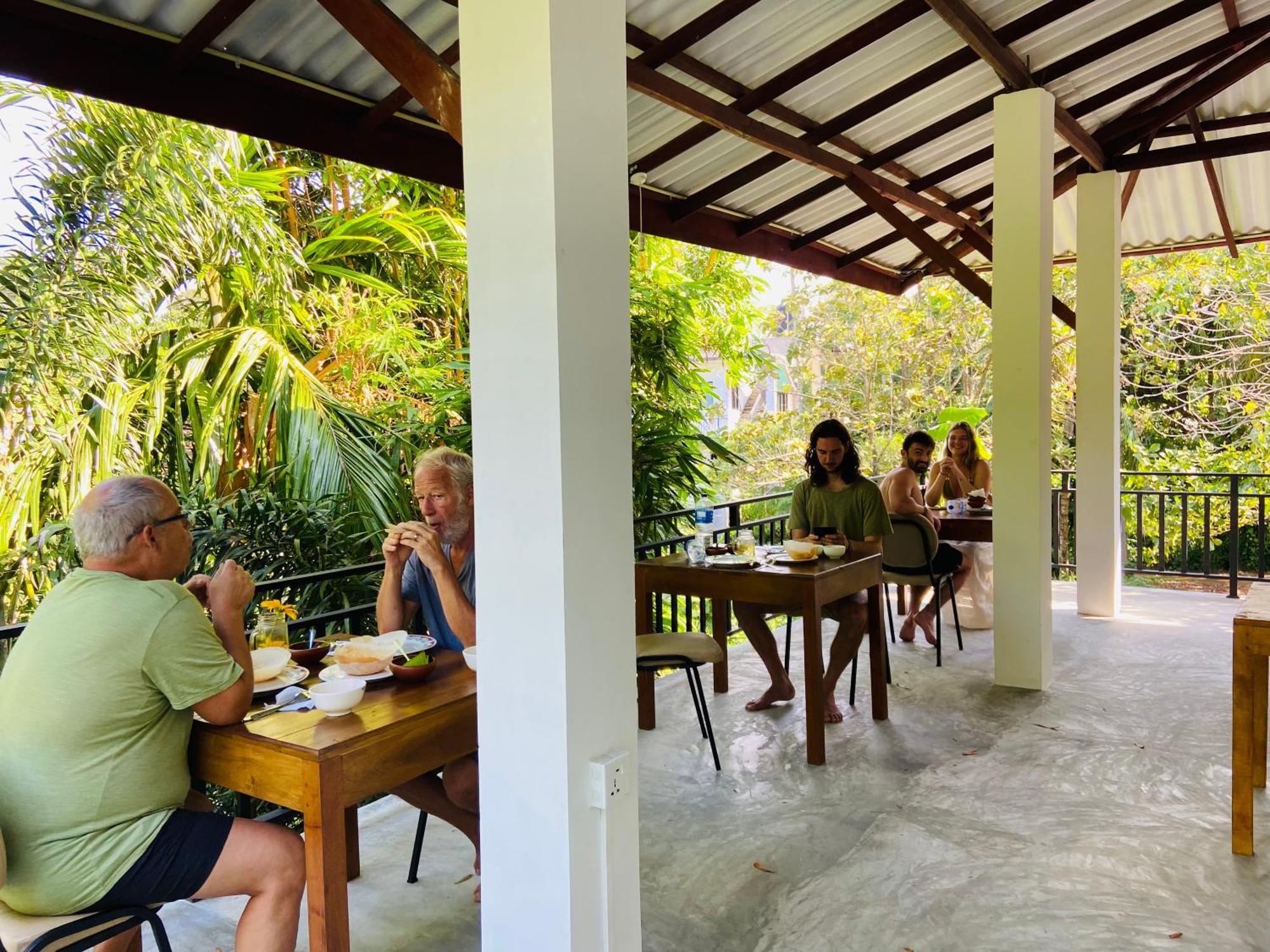 Leo Homestay Dikwella Sur Exterior foto